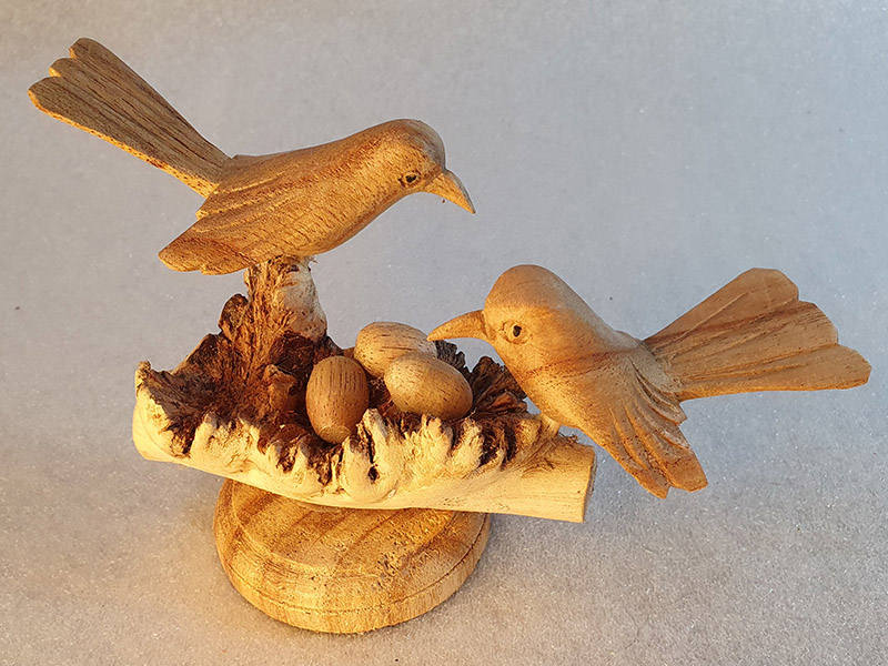 Фигурка "Птички на гнезде" из ценных пород дерева (10-12см)