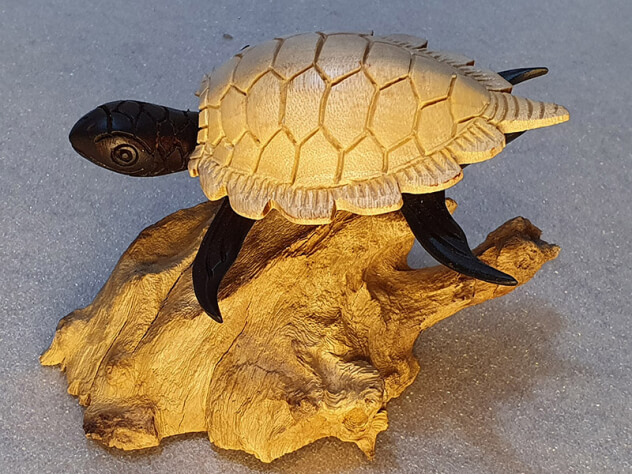 Фигурка "Черепаха" из ценных пород дерева (10 см)